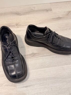 EUC BROWN Shoe Black Leather Men’s Size 11M, Made in Italy